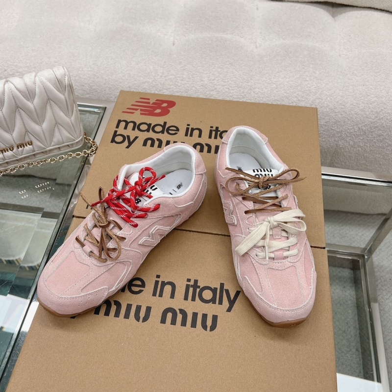 Miu Miu Casual Shoes